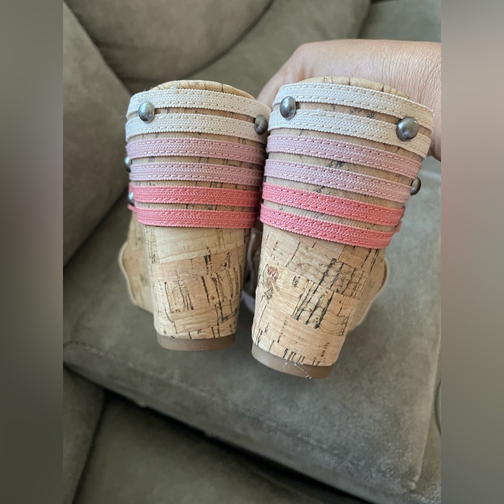 Lucky Brand Sandals Womens 8.5 M Mykayla Cork Wedge Heels Slide Slip On Pink - Picture 3 of 4